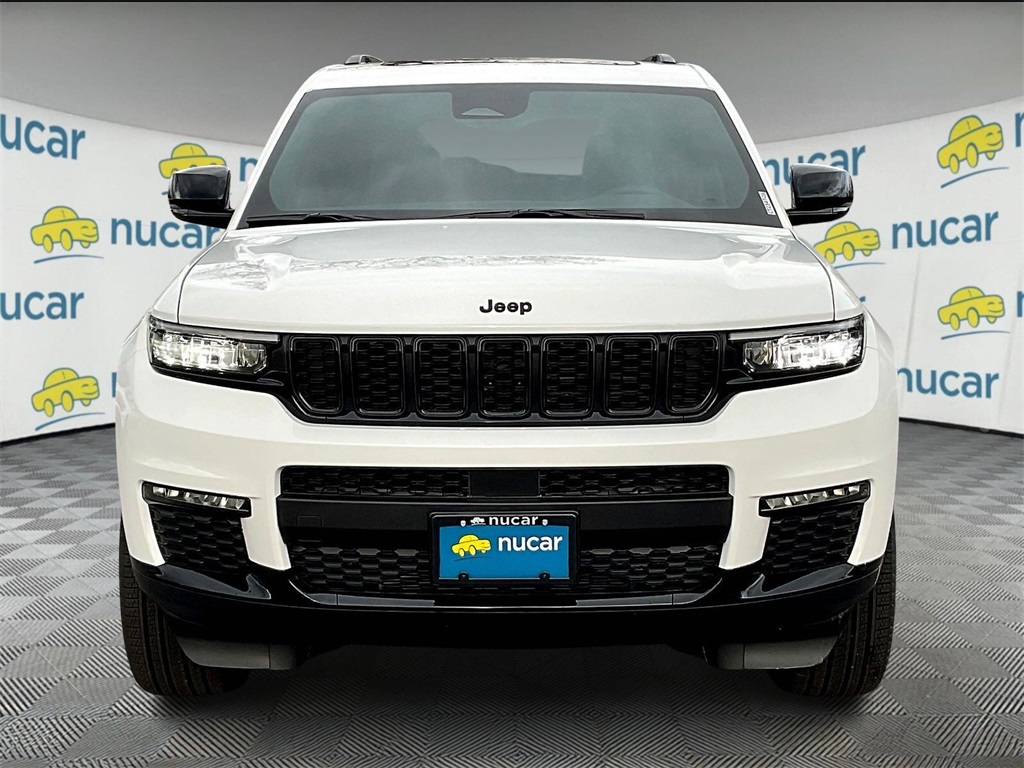 2025 Jeep Grand Cherokee Limited photo 2