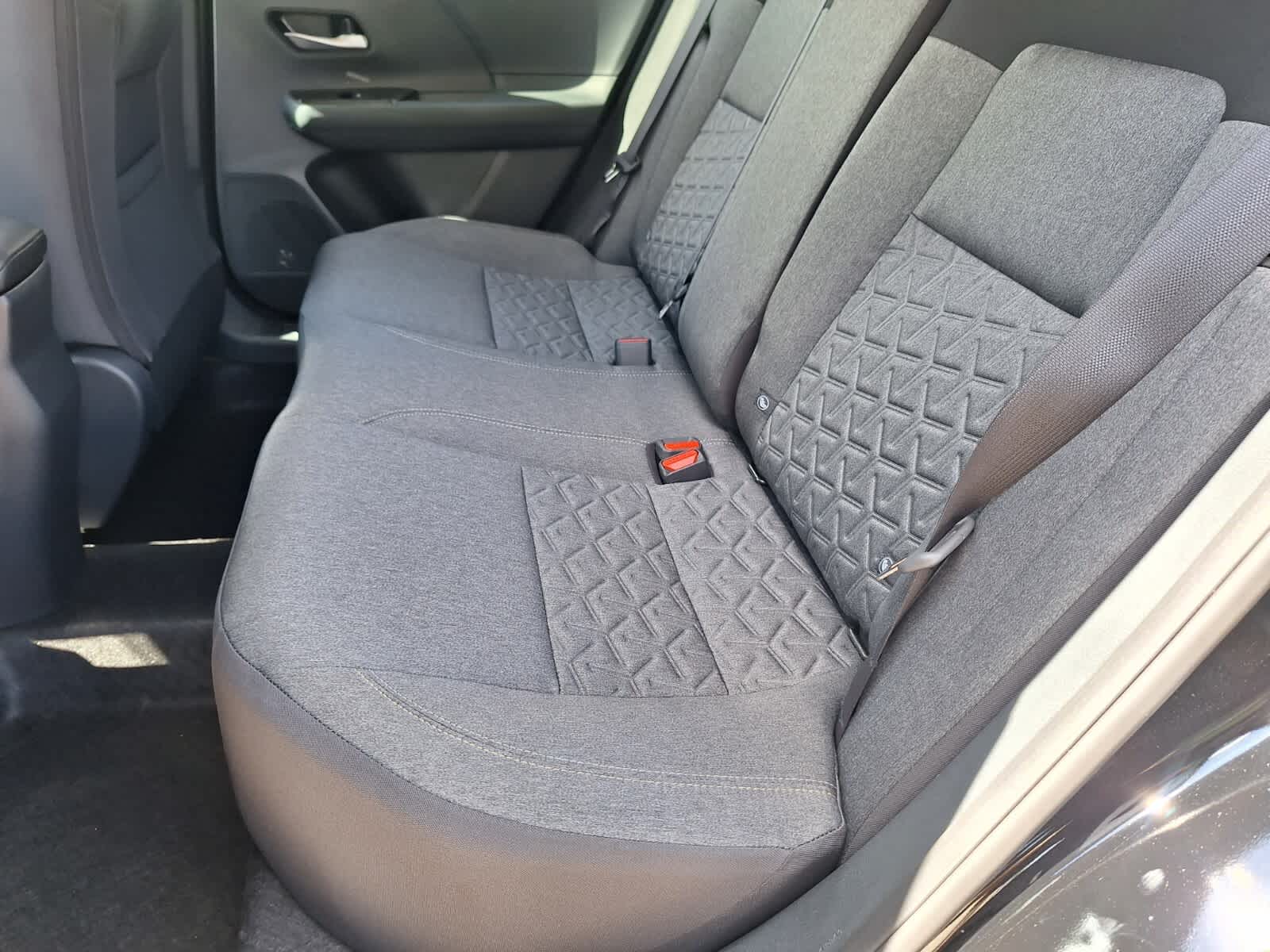 2026 Nissan Kicks SV photo 21