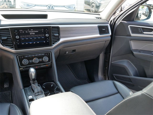 2022 Volkswagen Atlas SEL photo 24