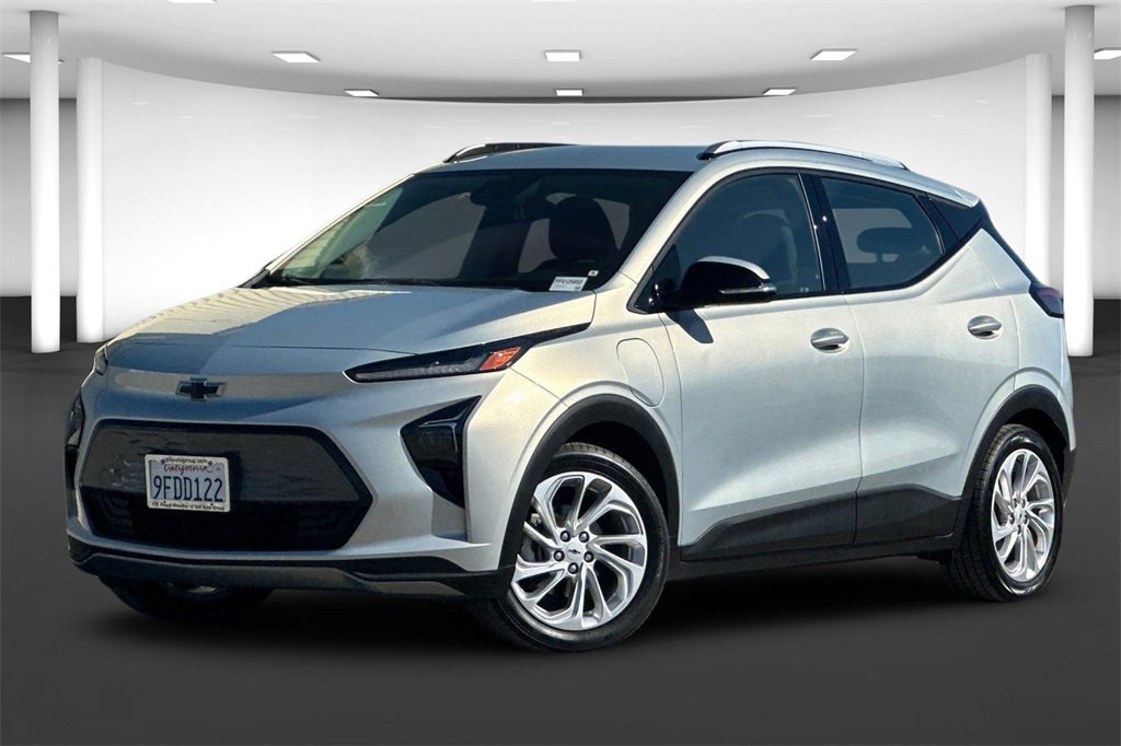 Used 2023 Chevrolet Bolt EUV LT with VIN 1G1FY6S02P4125855 for sale in Kerman, CA