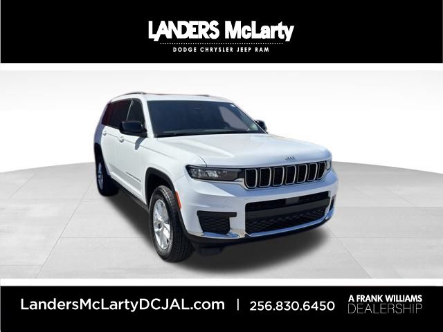 2025 Jeep Grand Cherokee L Laredo's photo
