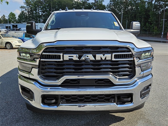 2026 Ram 3500 Tradesman photo 2