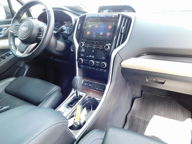 2022 Subaru Ascent Touring photo 18