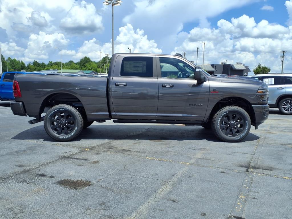 2025 Ram 2500 Laramie photo 17