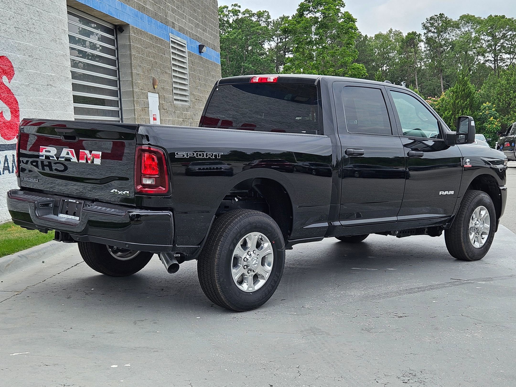 2025 Ram 2500 Big Horn photo 7