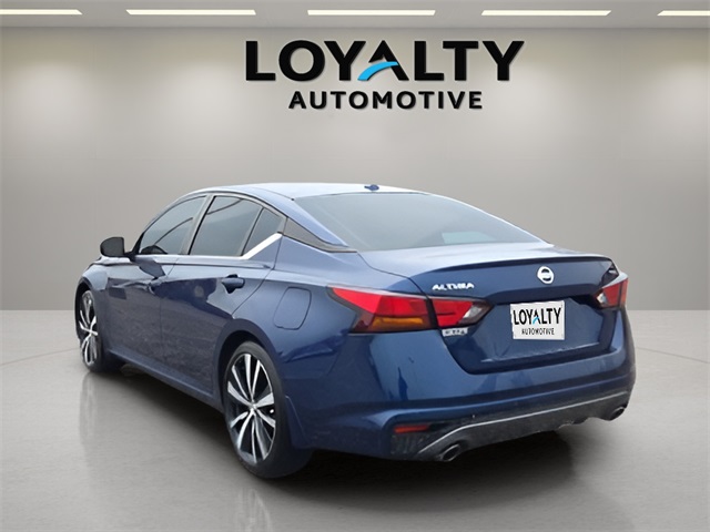 2020 Nissan Altima 2.5 SR photo 2