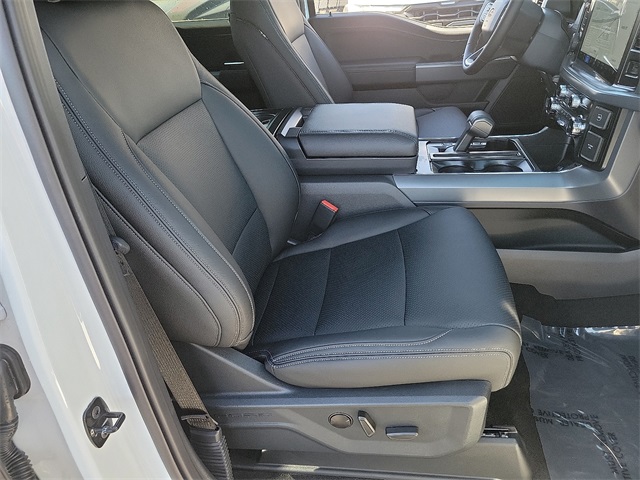 2025 Ford F-150 XLT photo 19