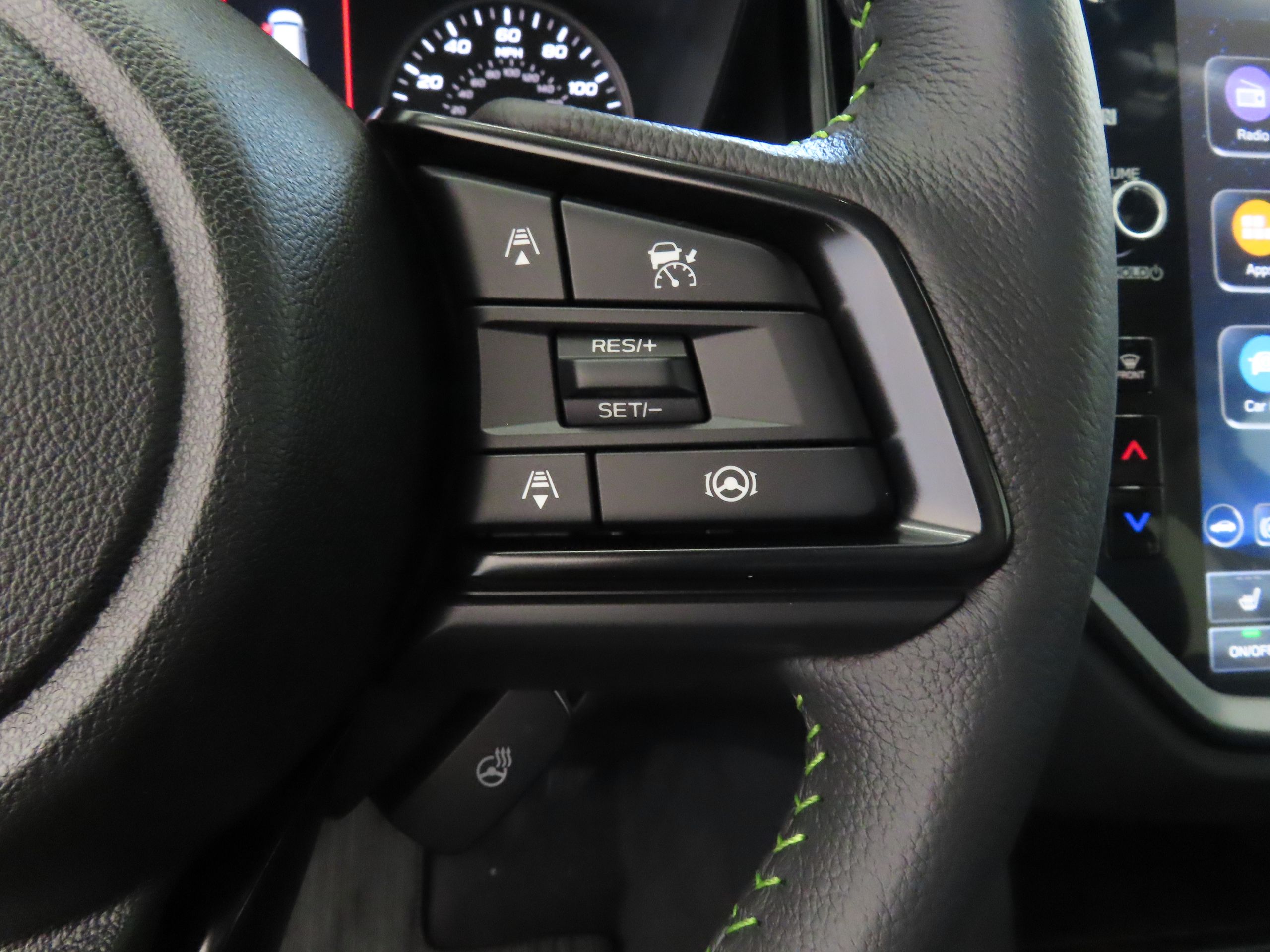 2025 Subaru Ascent Onyx Edition photo 13