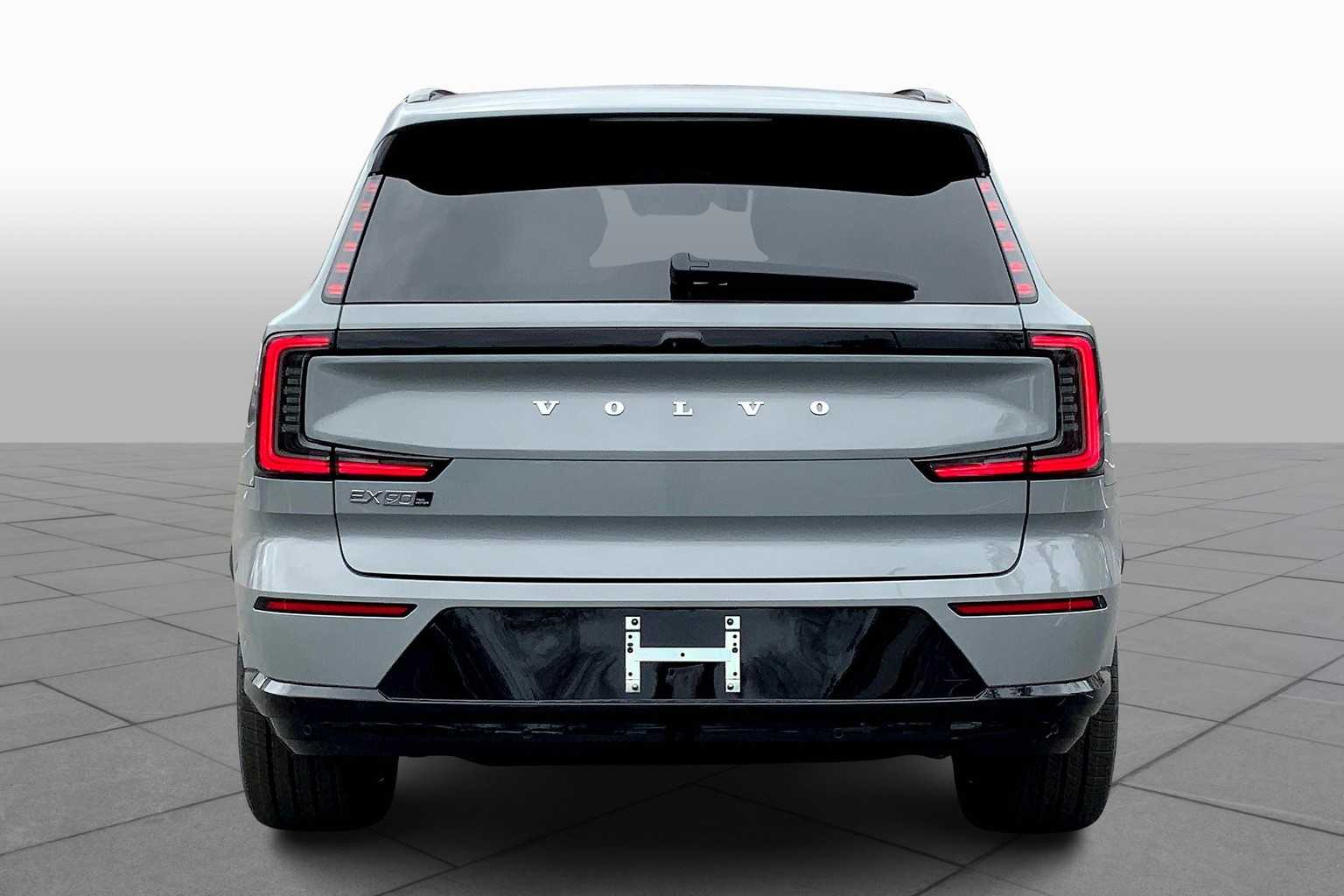 2025 Volvo EX90 Ultra photo 2