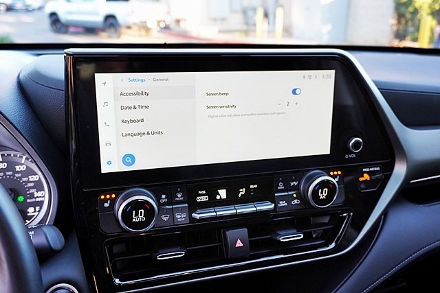 Used 2024 White Toyota LE image 26