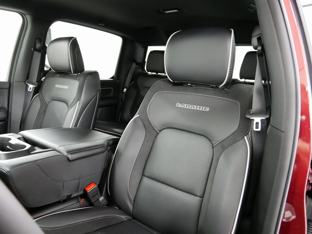 2025 Ram 1500 Laramie photo 8