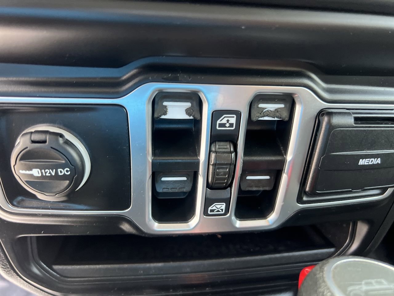 2020 Jeep Gladiator Overland photo 14