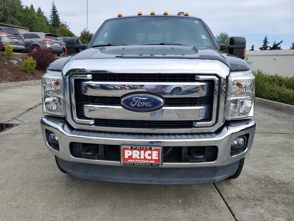 2015 Ford F-350 Lariat photo 2