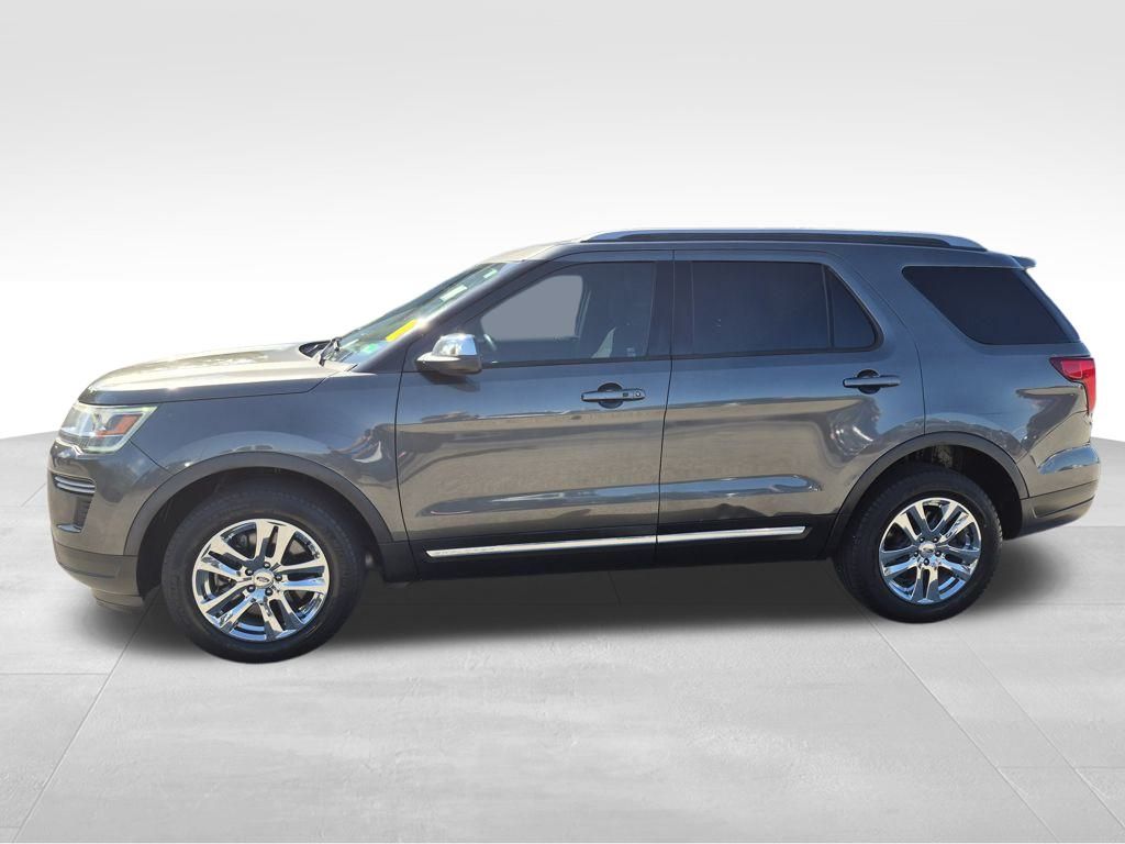2018 Ford Explorer XLT photo 2
