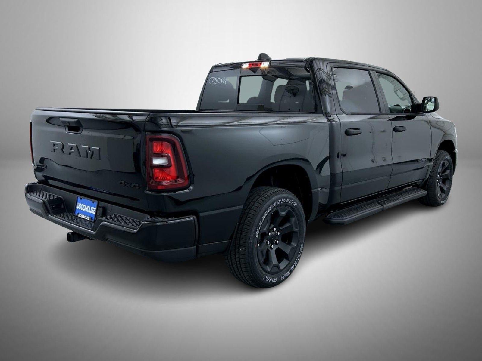 2025 Ram 1500 Tradesman photo 2