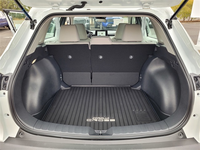 2026 Toyota Corolla Cross L photo 25
