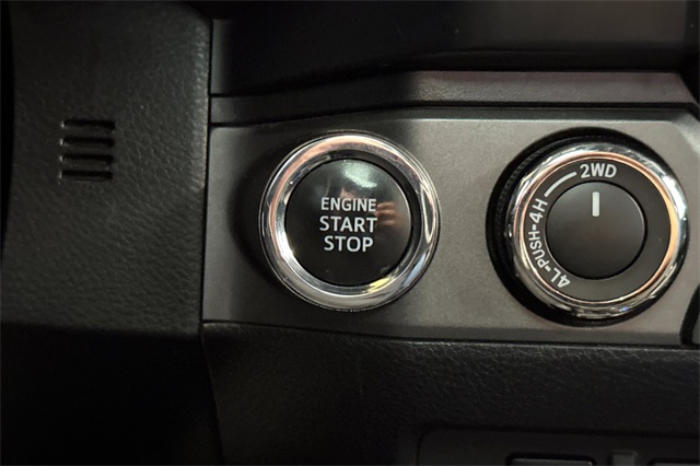 2019 Toyota Tacoma SR5 photo 20