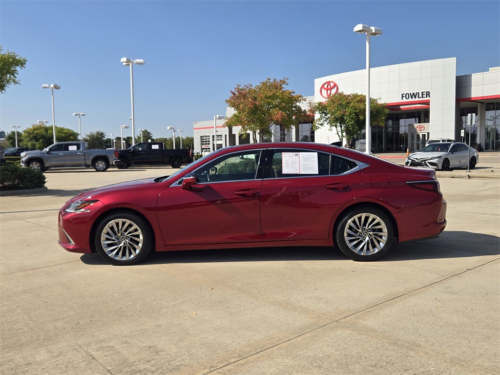 2019 Lexus ES 350 photo 4