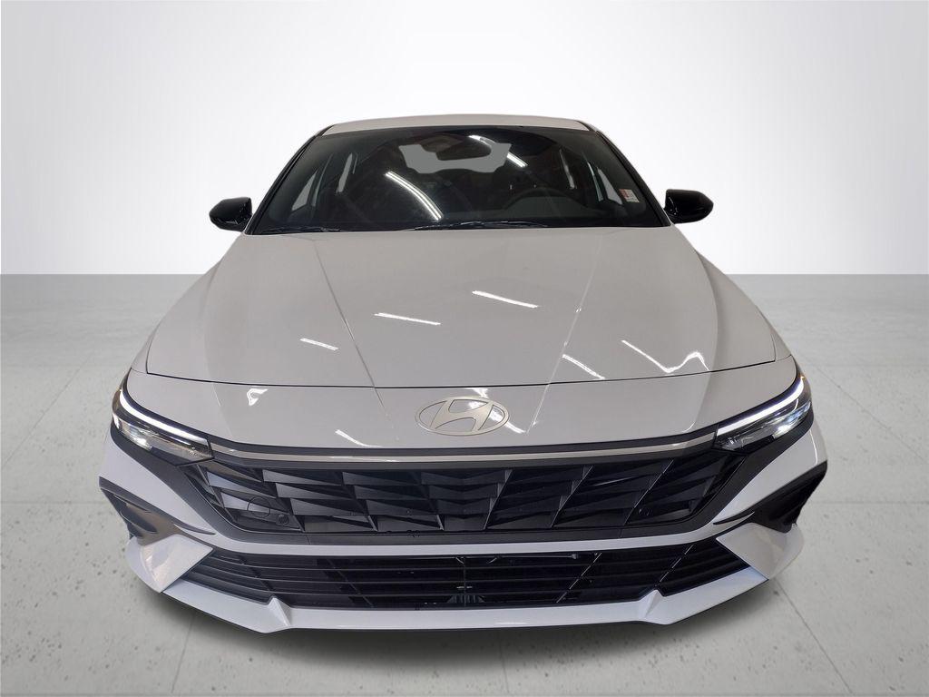 2025 Hyundai Elantra Hybrid SEL Sport photo 3