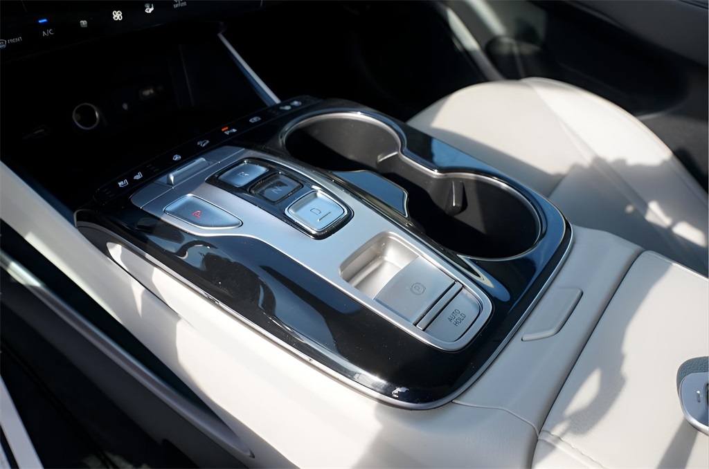 2022 Hyundai Tucson Limited photo 13