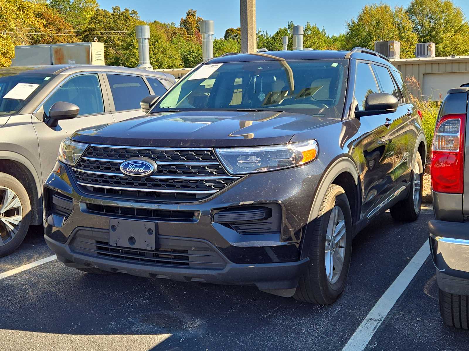 2024 Ford Explorer XLT photo 2