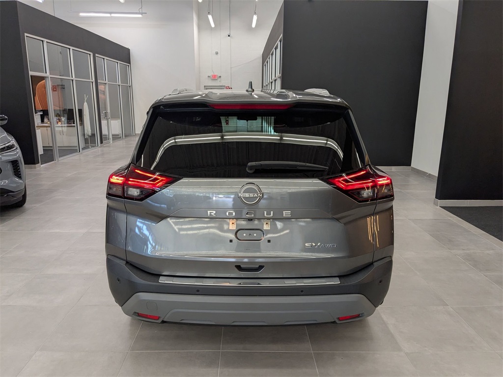 2022 Nissan Rogue SV photo 4