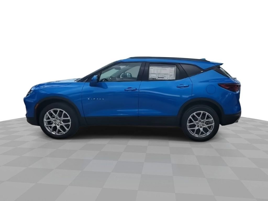 2025 Chevrolet Blazer 2LT photo 5