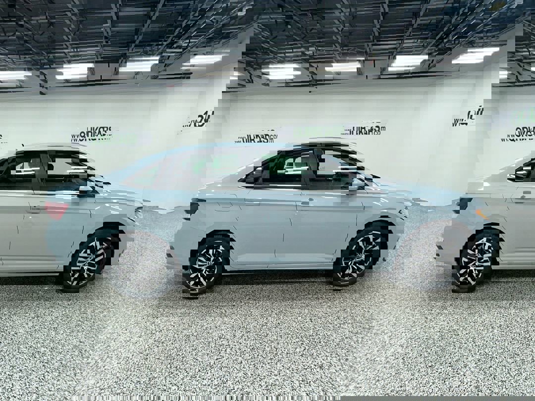 2025 Volkswagen Jetta SE photo 2