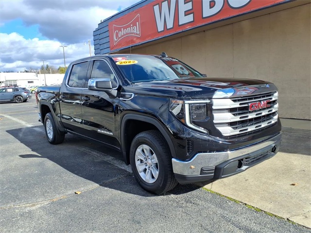 2022 GMC Sierra 1500 SLE's photo