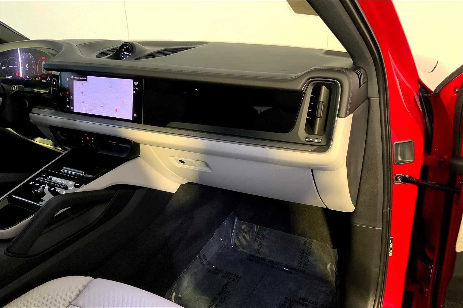 2024 Porsche Cayenne S Coupe photo 18