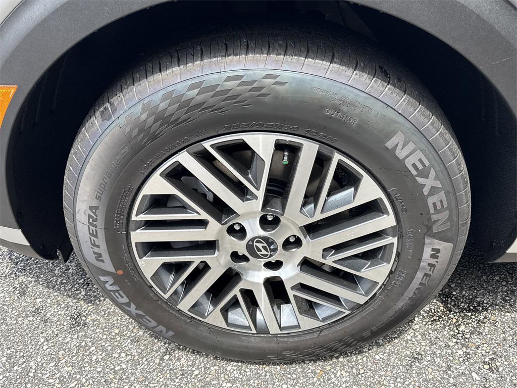 2026 Hyundai Palisade SEL photo 9