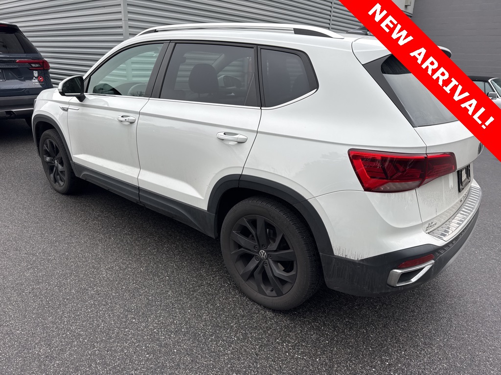 2023 Volkswagen Taos SE photo 4
