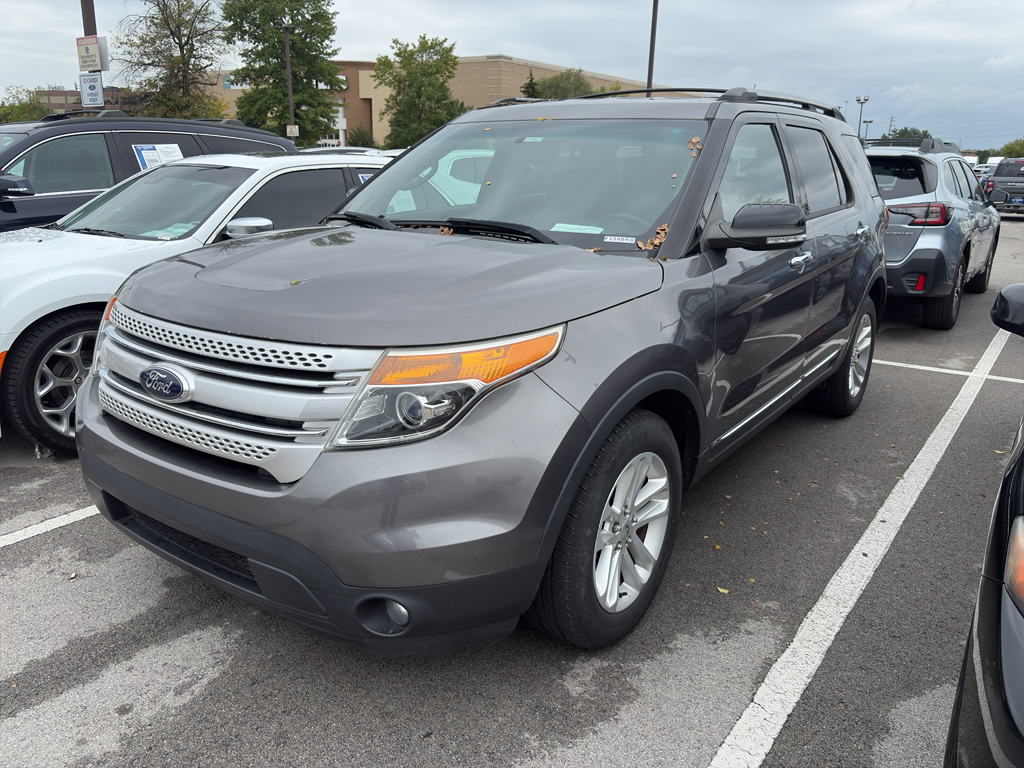 2013 Ford Explorer XLT photo 2