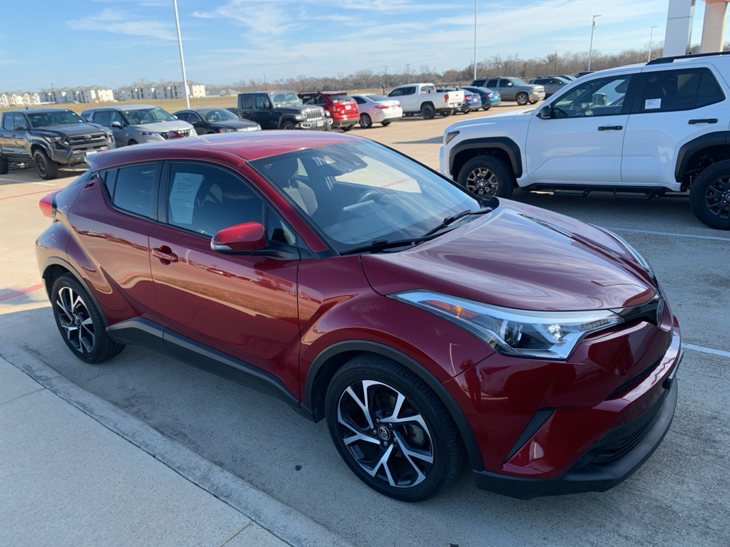 2018 Toyota C-HR XLE's photo