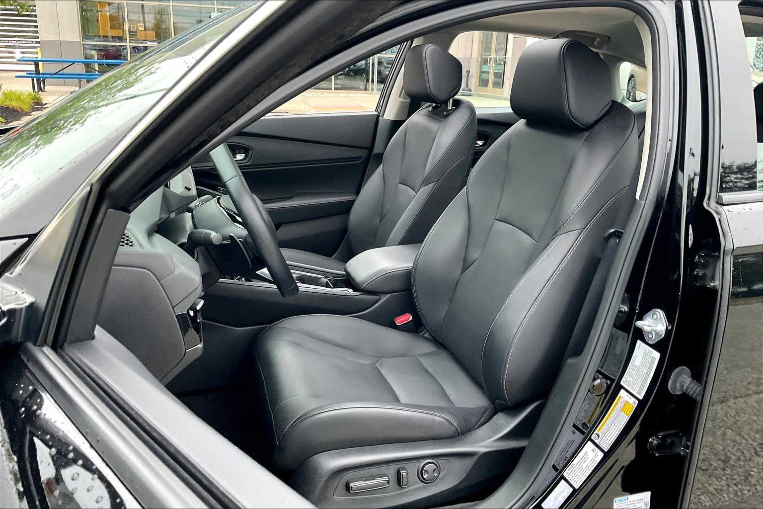 2023 Honda Accord Hybrid Touring photo 13