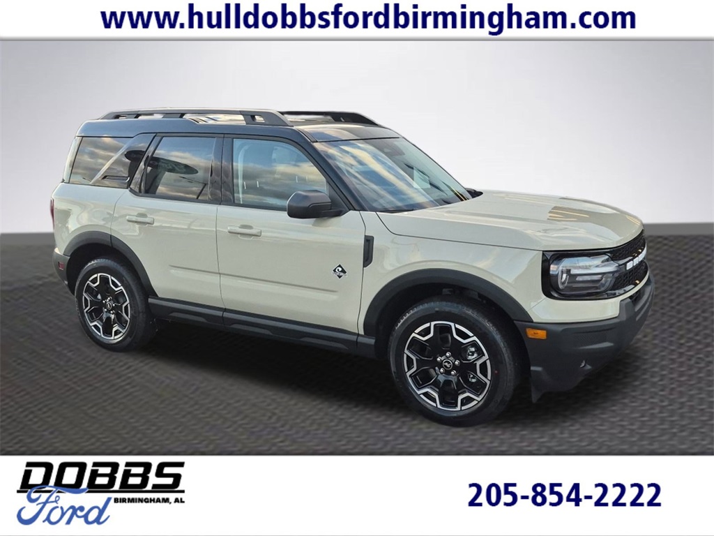 2025 Ford Bronco Sport Outer Banks's photo