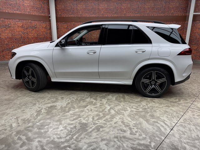 2026 Mercedes Benz GLE 450e 4MATIC photo 2