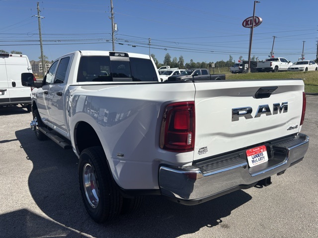 2026 Ram 3500 Tradesman photo 4