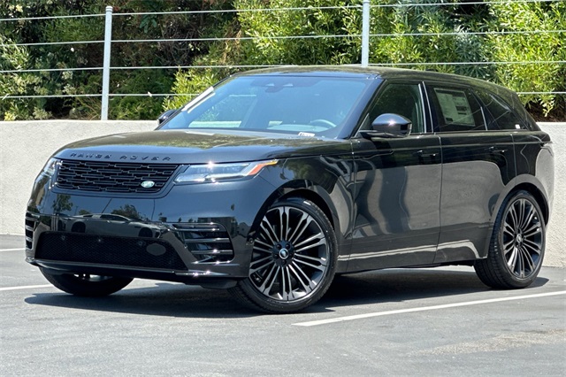 2026 Land Rover Range Rover Velar Dynamic SE
