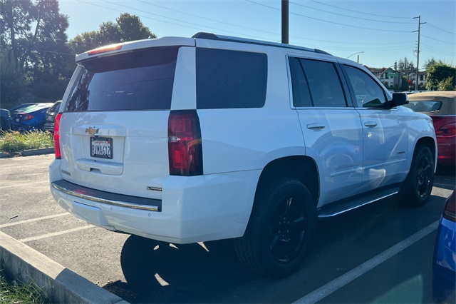 2018 Chevrolet Tahoe Premier photo 2