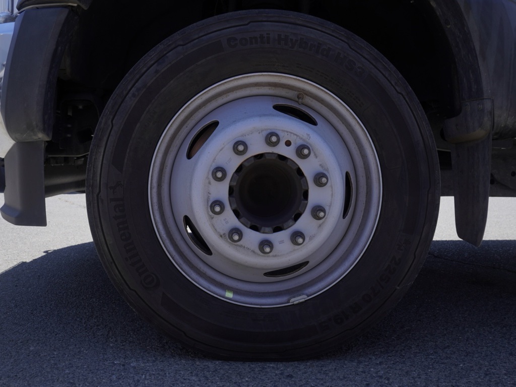 2022 Ford F-550 photo 6