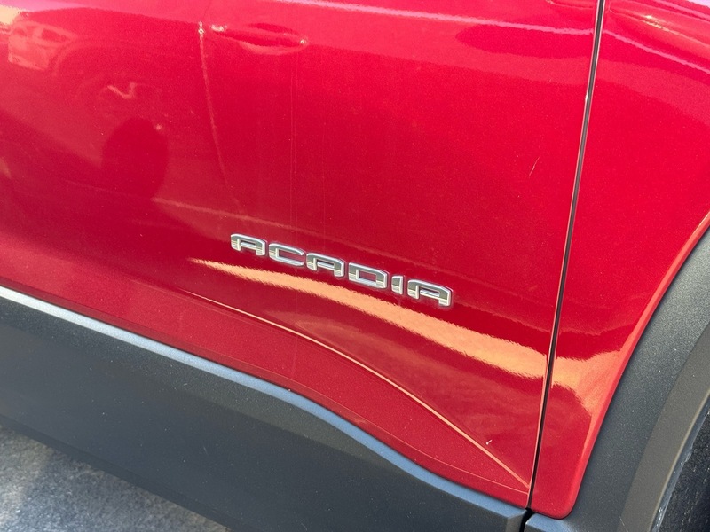 2020 Gmc Acadia SLE photo 2