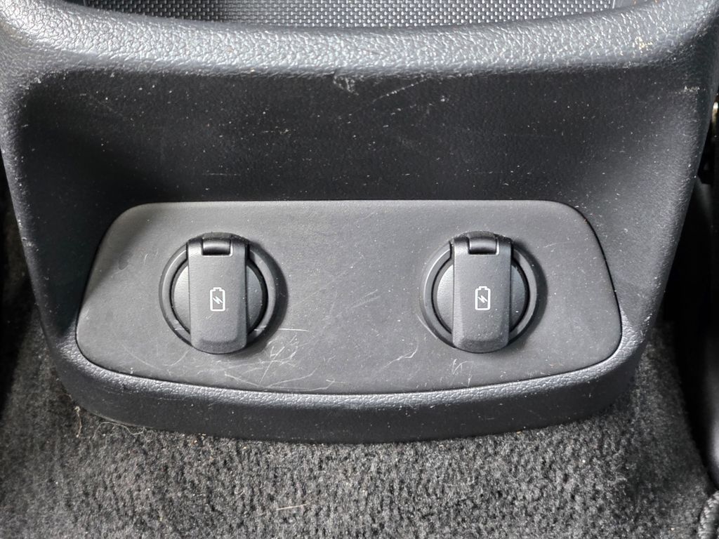 2020 Hyundai Santa Fe SEL photo 13