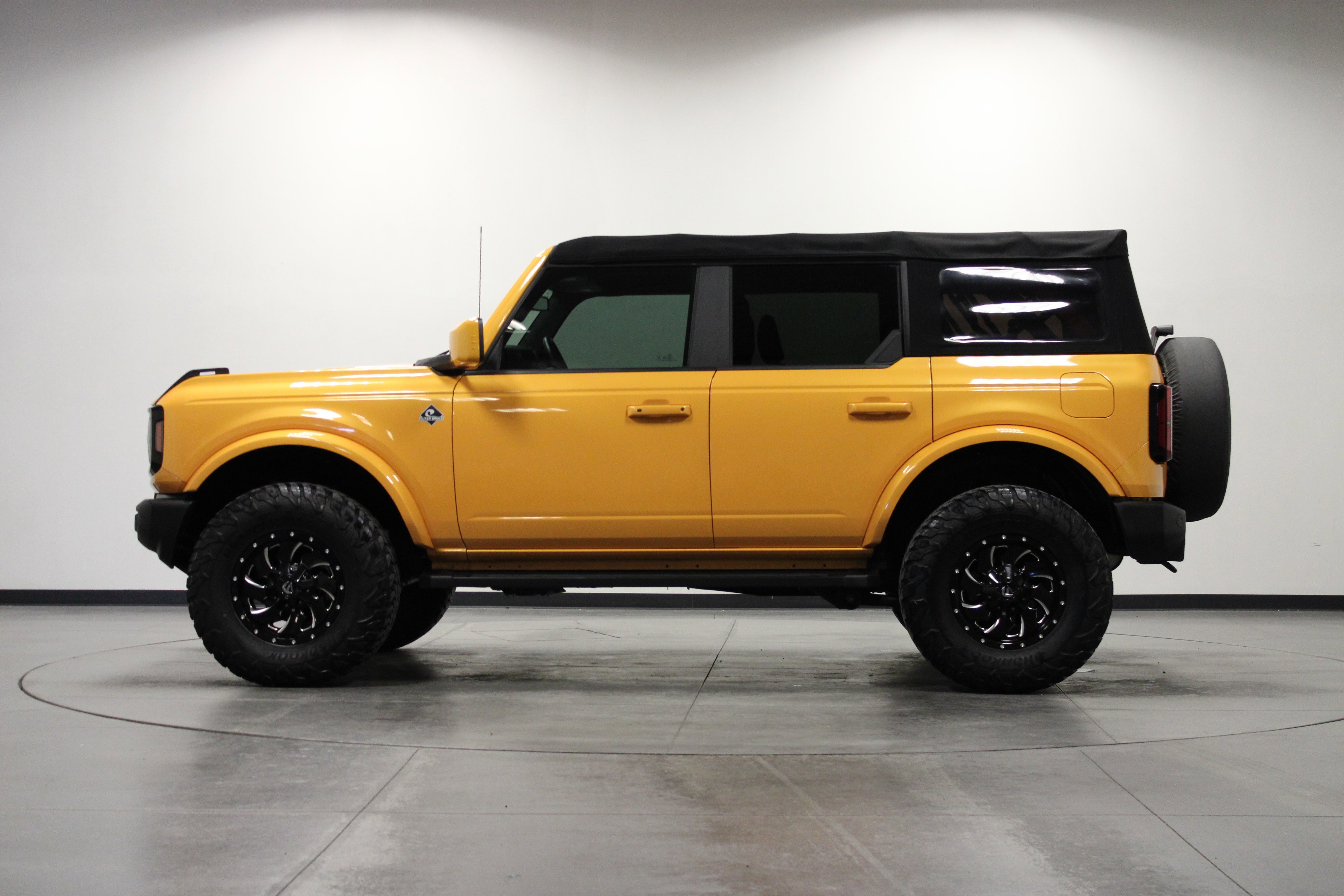 2022 Ford Bronco Outer Banks photo 4