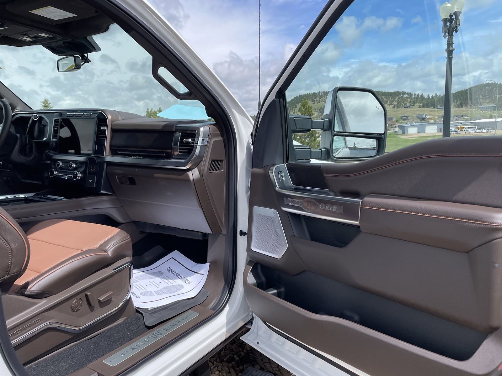 New 2024 Star White Metallic Tri-Coat Ford King Ranch image 23
