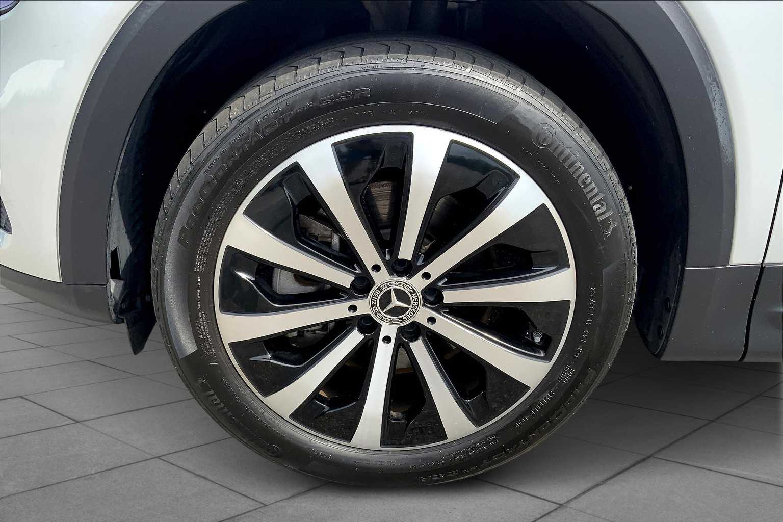 2023 Mercedes Benz GLB 250 4MATIC photo 9
