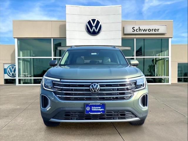 2026 Volkswagen Atlas SE Technology photo 3