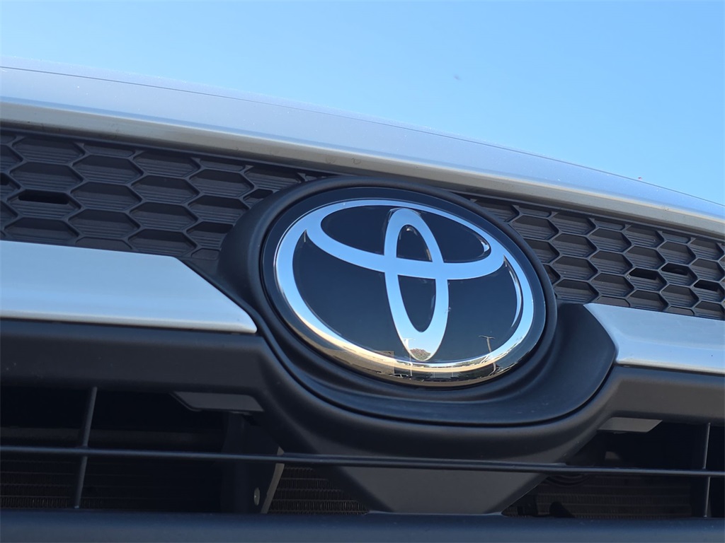 2023 Toyota Corolla LE photo 31