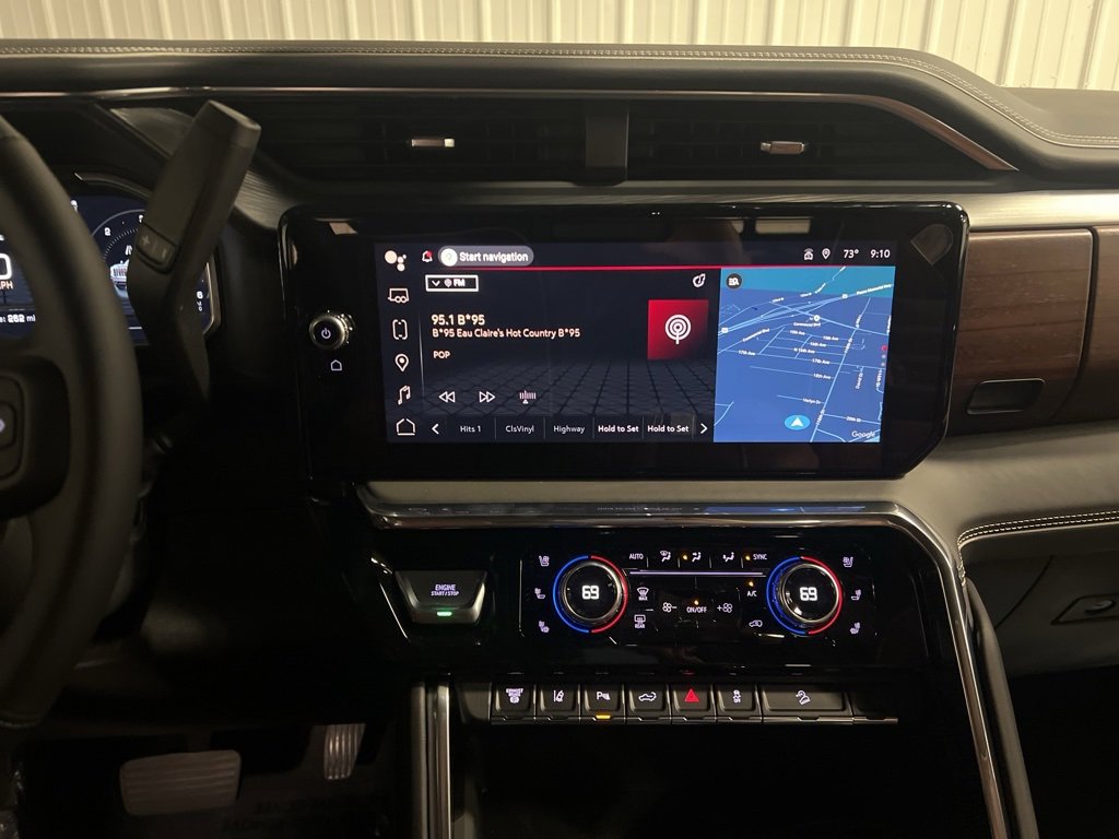 2025 Gmc Sierra 2500 HD Denali Ultimate photo 13
