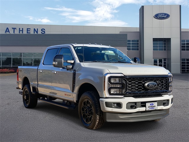 2025 Ford F-350 Super Duty Lariat's photo